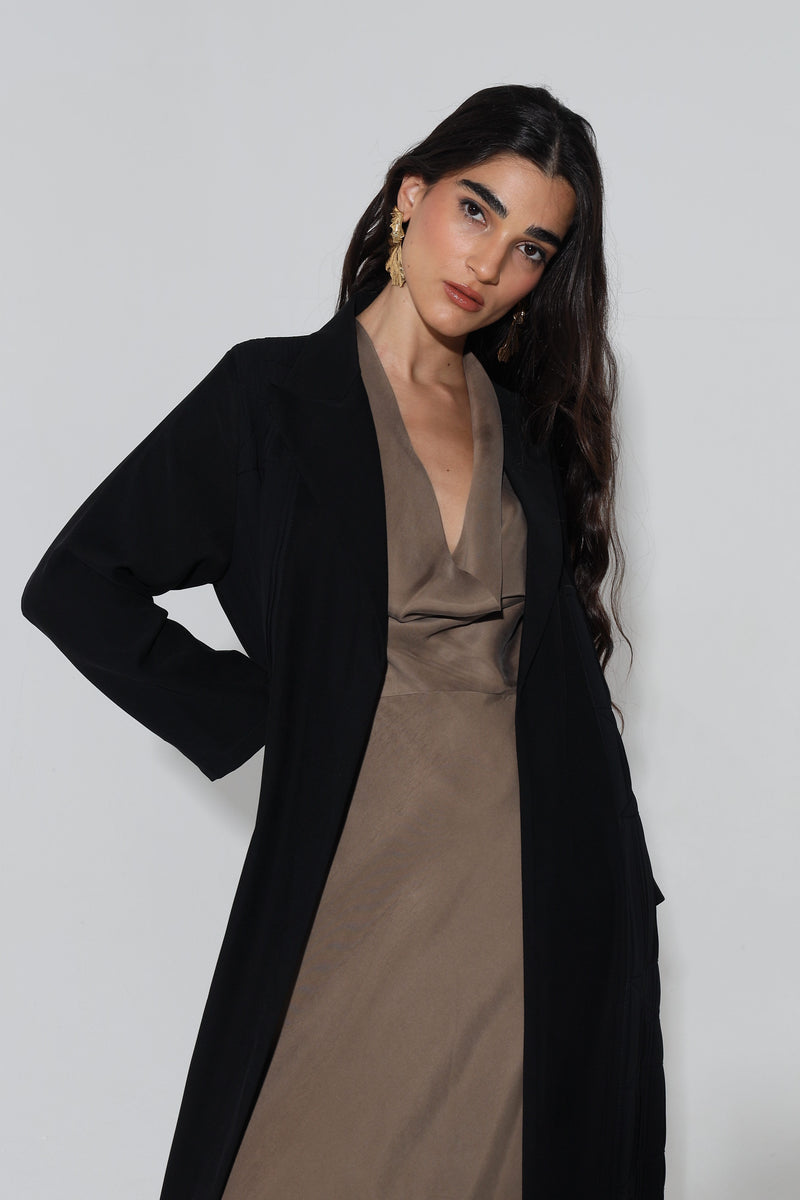 Black Peak Lapel Abaya with Anchor thread details