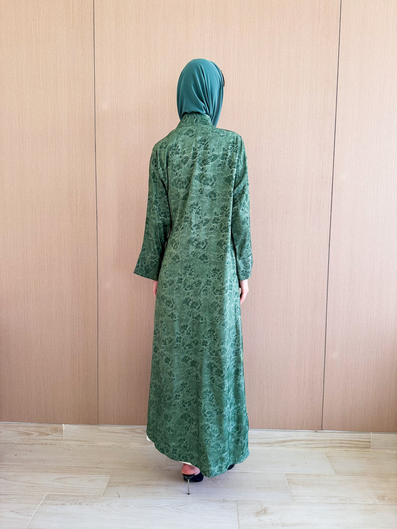 V-High neck collar abaya with cuff on sleeve and tie rope