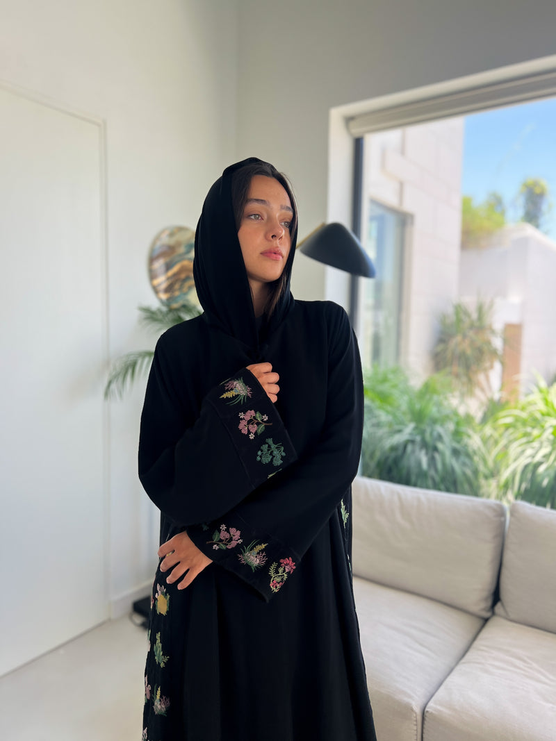 Round Neck Abaya - Embroidery Border