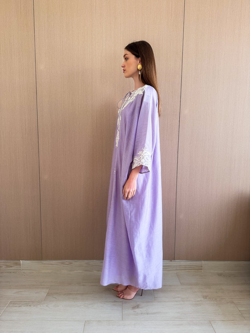 Round V neck free size kaftan with off white lace