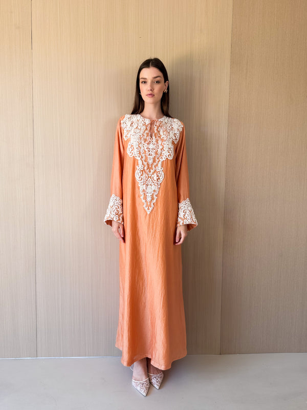 V Neck Kaftan Off White Curvy Pearl Lace
