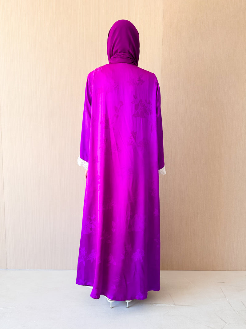 V Neck Abaya - Off White With Curvy Bead Lace