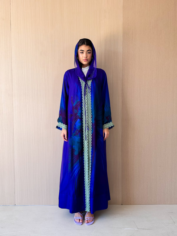 V Neck Abaya With Tie Rope on Front - Green Lace