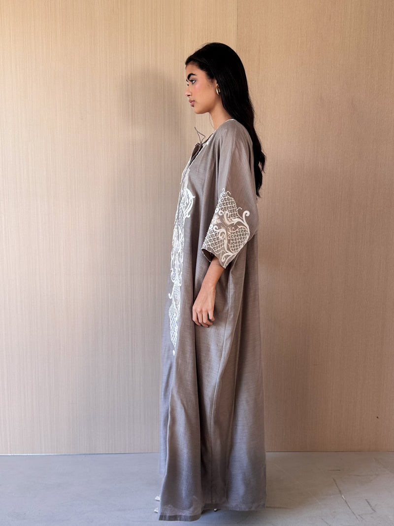 Round v Neck Bish Cut Kaftan - Off White Floral Lace