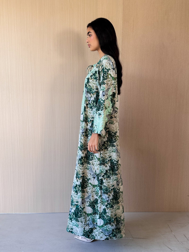 Round V Neck Kaftan - Green Lace on Front and Sleeves