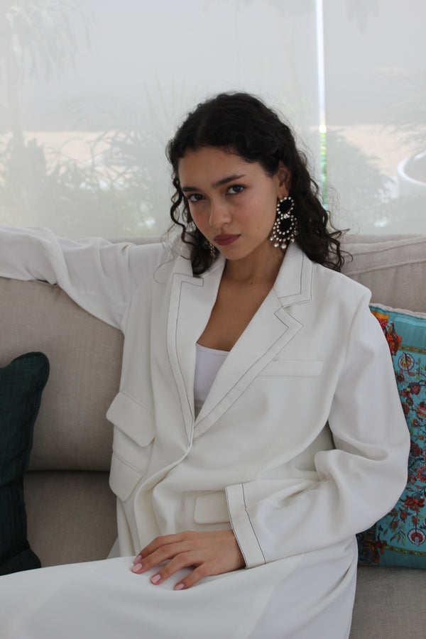 Notched Color Abaya in White Twill
