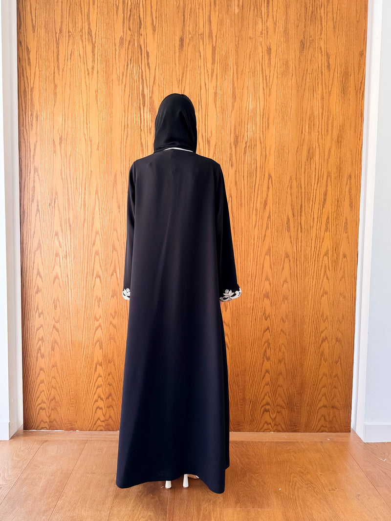 V Neck Abaya - Off White Curve Emb on Front and Sleeves