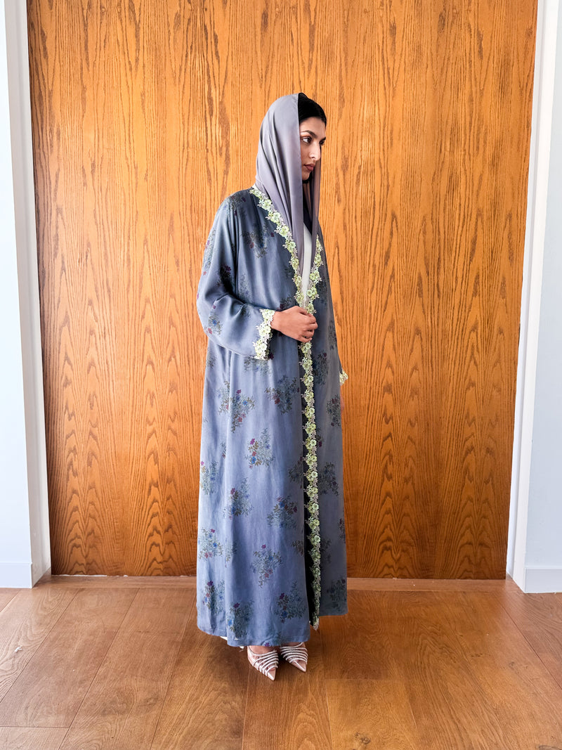 V Neck Abaya - Green Flower Lace on Front and Sleeves