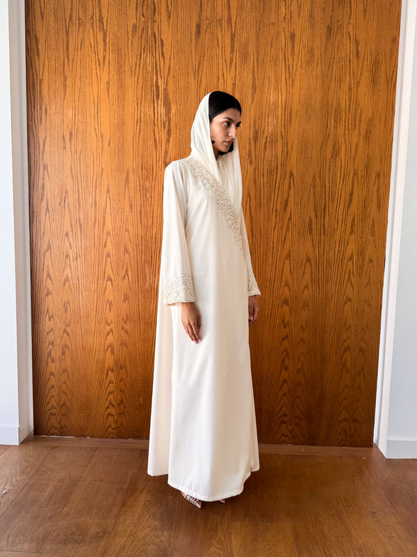 V Neck Overlap Abaya - Feather Dantil Lace Triangle