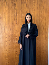 Peak Leaf Black Abaya - Black Dantil Lace Panel