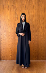 Peak Leaf Black Abaya - Black Dantil Lace Panel