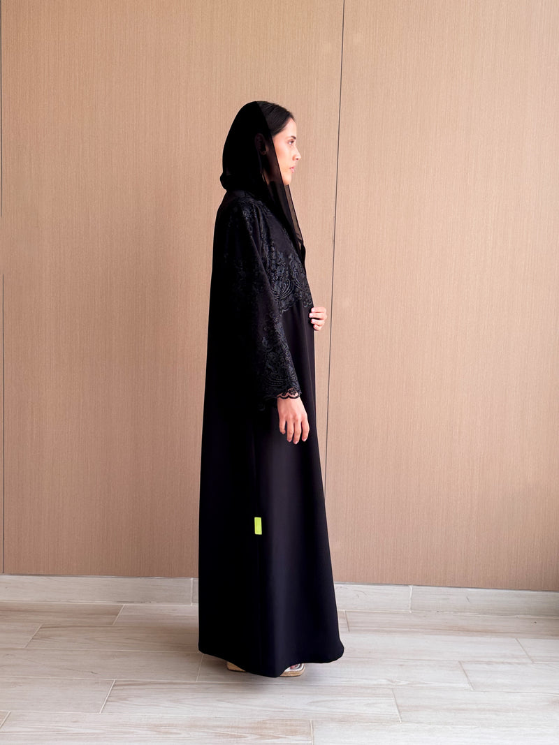 Straight Cut Black Abaya - Dantil Lace Panel