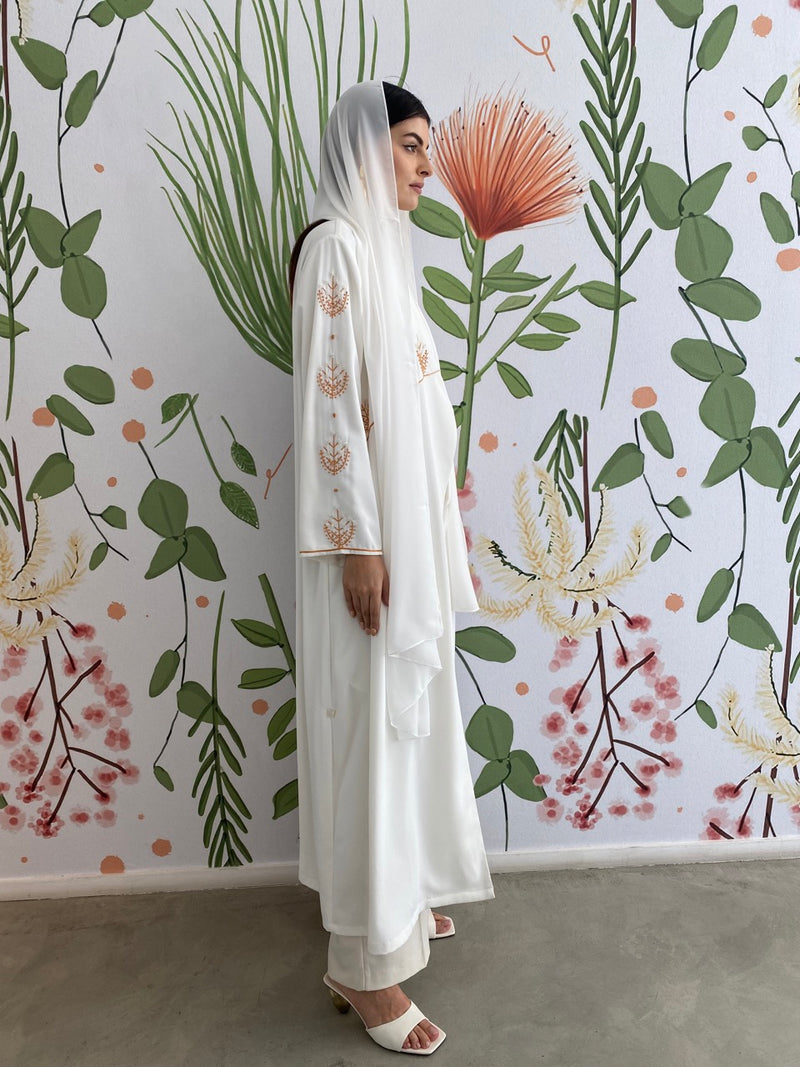 White Pom Pom Dahlia Embroidery Abaya