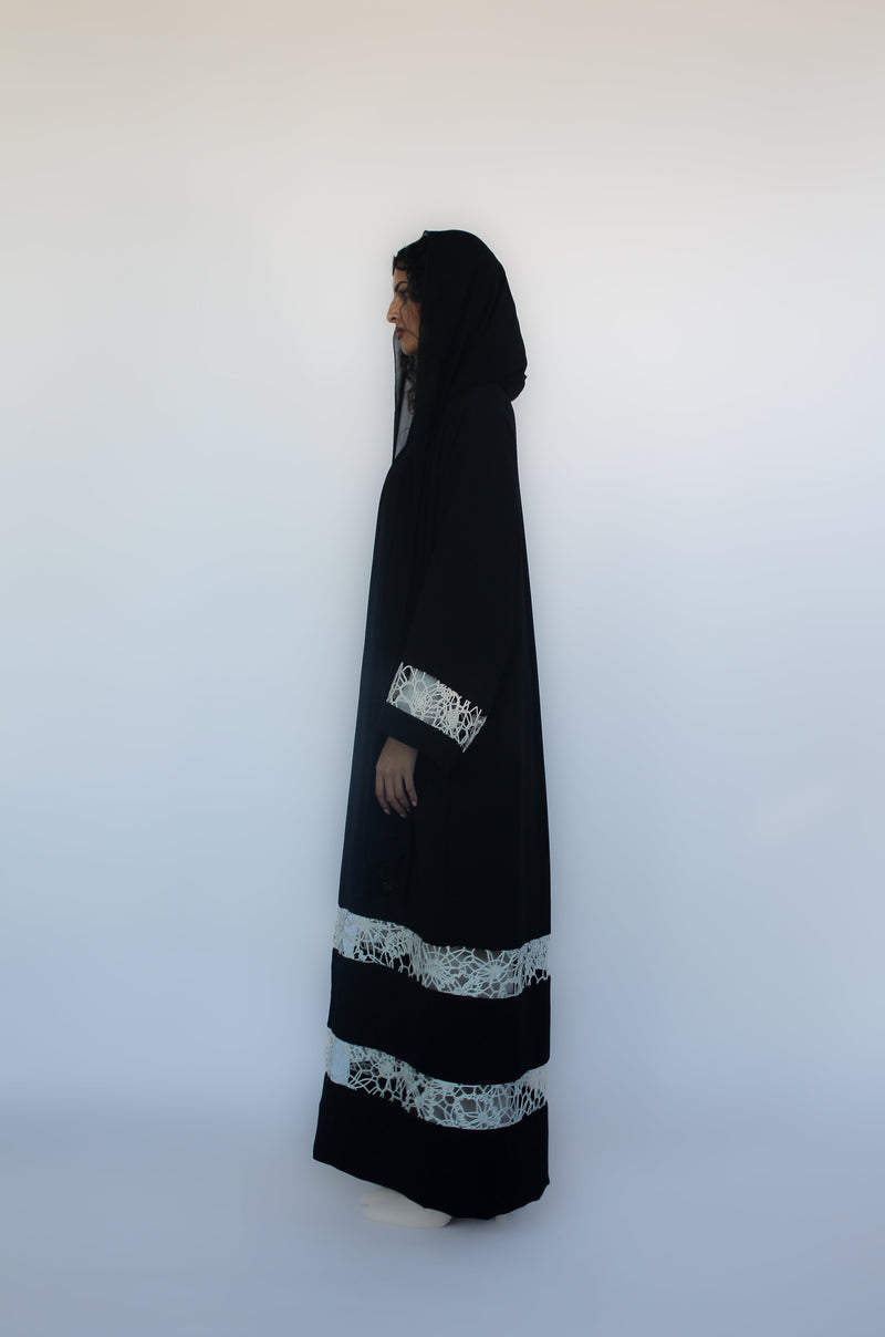 LUNA CUT ABAYA IN ANCHOR THREAD