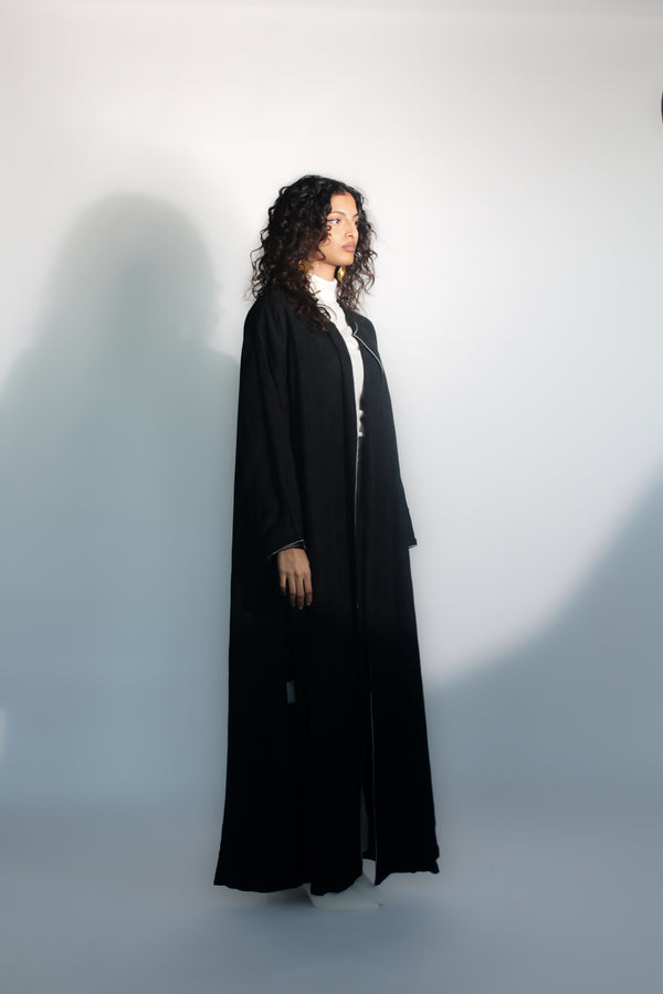 Black leaf textured Round neck Abaya